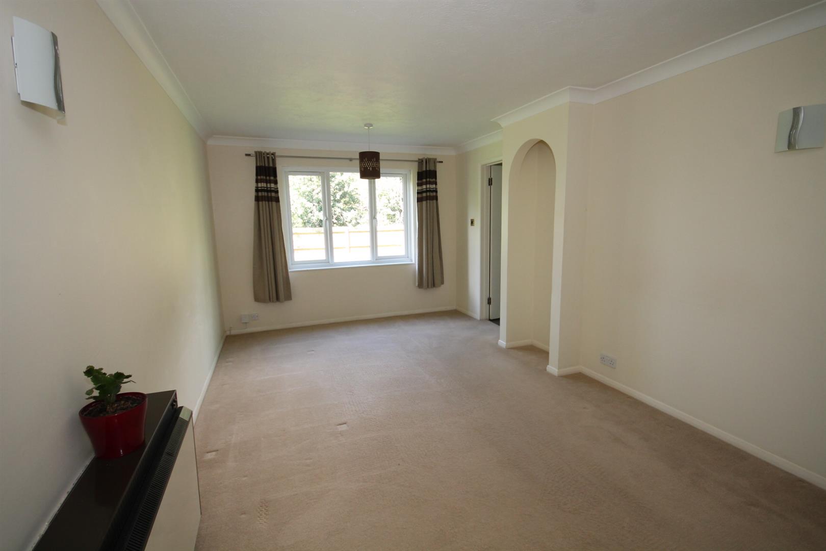 Newbridge Close, Broadbridge Heath, Horsham